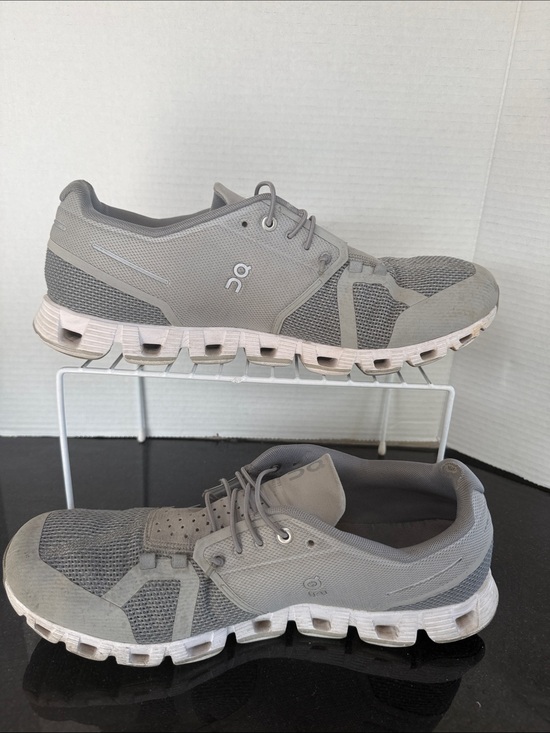 On Running Men\'s Cloud 5 Running Shoes Glacier Grey Size 11.5 main image 6